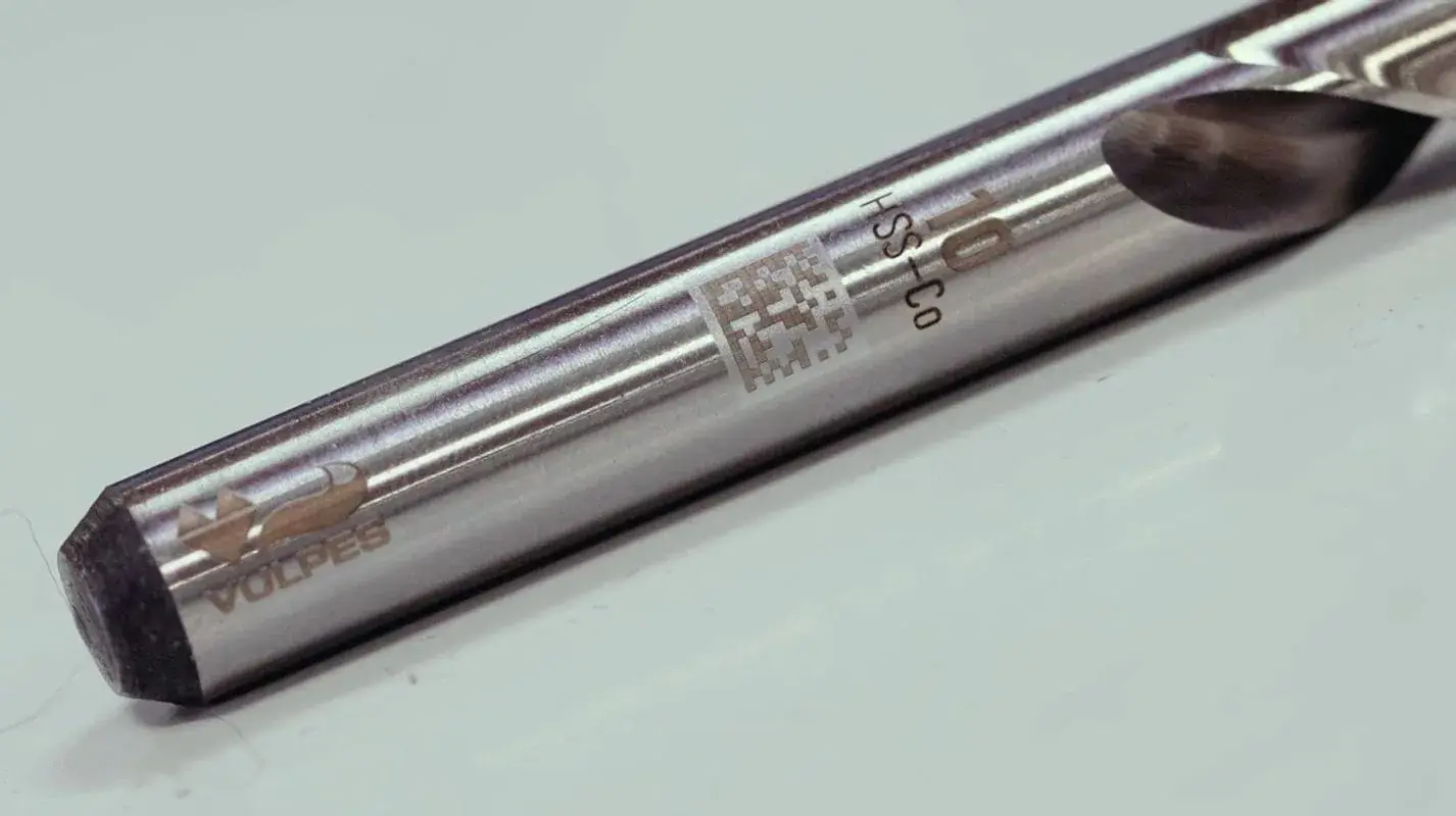 Outil métallique marqué au laser avec un code DataMatrix