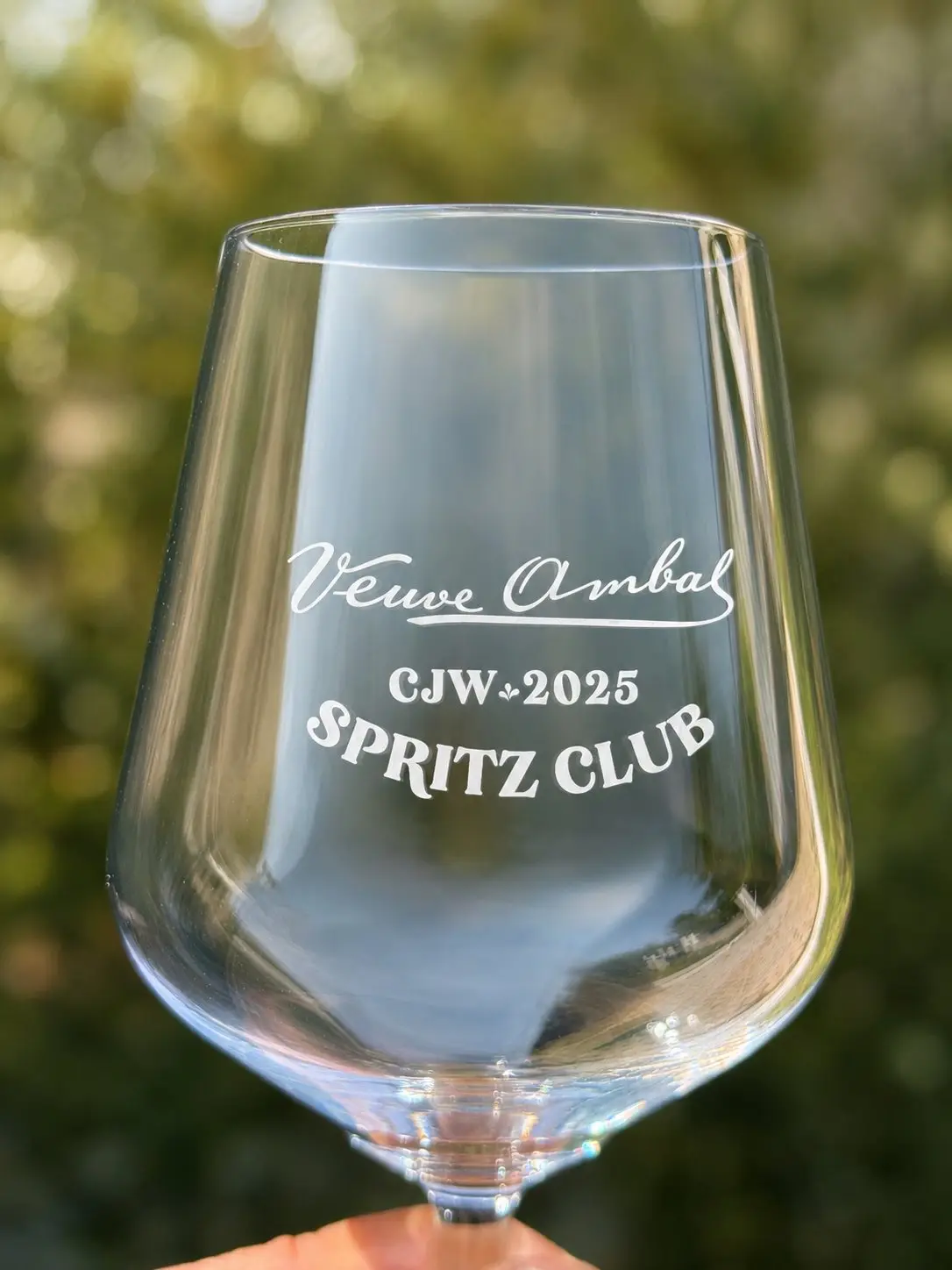 Verre gravé en série pour une maison de vins effervescents